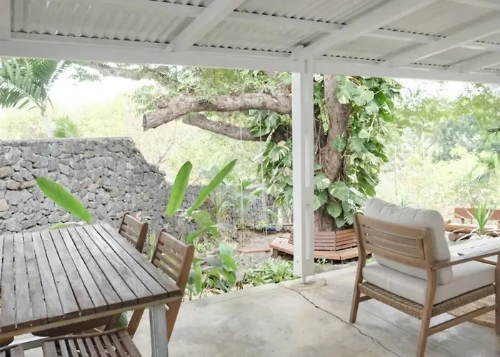 Tamarin Bay Coastal Villa