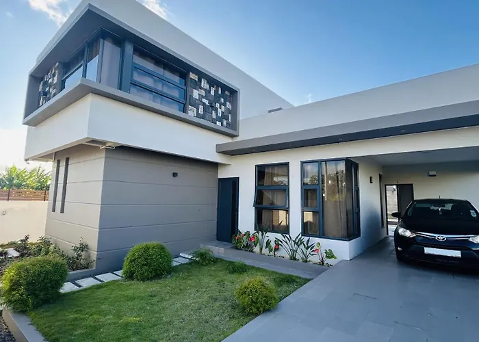Villa Palmeras 4-Bedroom Ac Premium Central Oasis - Newly Refreshed